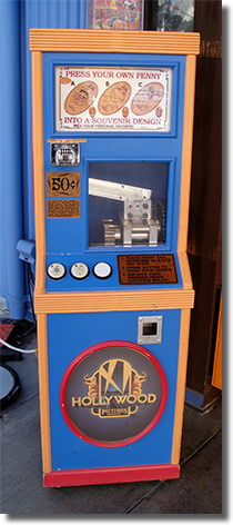 Muppets Animal, Kermit and Miss Piggy Disney California Adventure pressed penny machine CA0056-57-58. This is a later image of the machine from 1-13-2011