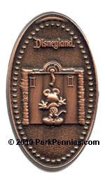 Pressed penny pin Mickey at the HTH elevator, very stressed.